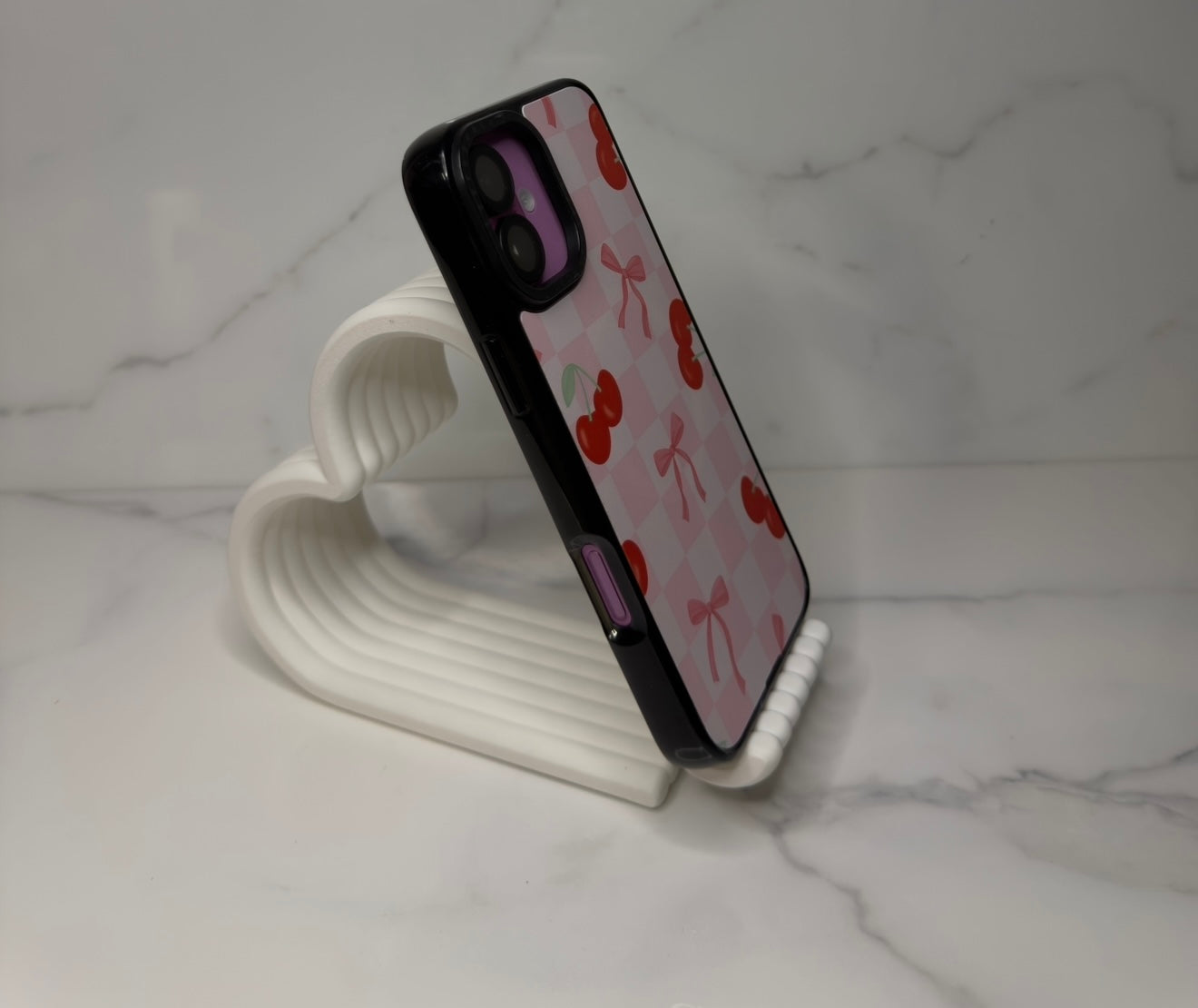 Ribbed Phone Stand